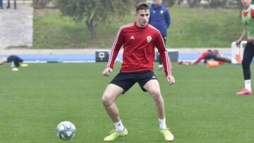 Barbero, en un entrenamiento del Almería.