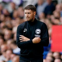 Hürzeler inicia con el pie derecho en Inglaterra