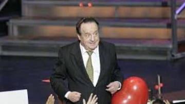 Hijo de Chespirito busca retransmisión de El Chavo del 8 en Televisa