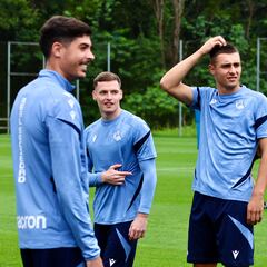 Carlos Fernández, Brais y Becker arrancan la pretemporada con su futuro en el aire