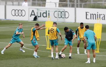 Un grupo de jugadores durante el entrenamiento. 