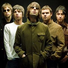 What extra/unreleased material is included on the 30th anniversary edition of Oasis’ ‘Definitely Maybe’?