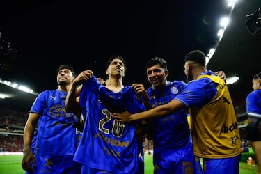 Chivas desobedeció a Milito y funcionó