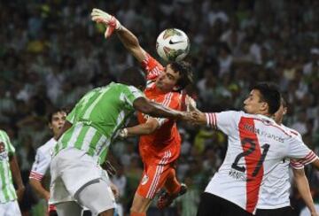 Atlético Nacional y River Plate igualaron 1-1 en la primera final de la Copa Sudamericana. 