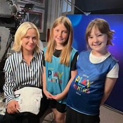 Inside Out 2 inspira a las niñas del programa UEFA Playmakers