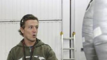 <b>SORPRESA. </b>Gibernau está cerca de cambiar la moto por el coche.