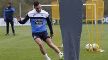 Lucas Pérez durante un entrenamiento.