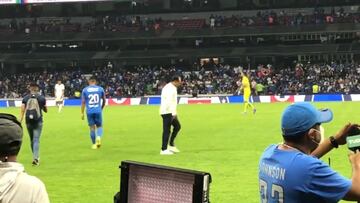 DT de Cruz Azul explicó su ‘altercado’ con Iván Morales