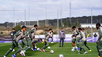 Los Catrachos begin a new stage with José Francisco Molina in a key friendly, 14 years after the last encounter against the Blanquirroja.