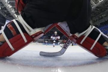 Monique Lamoureux durante el partido de hockey sobre hielo femenino entre Canadá y EE.UU.