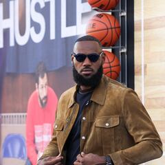 LeBron James, billonario a sus 38 años de edad