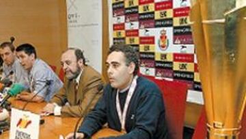 <b>ACIERTO. </b>La apuesta por Pastor, un as en la manga de Ricondo (centro).