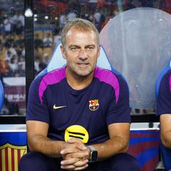 Flick: “¿Los minutos de Kochen y Fort? No hay nada que decir, tengo 26 jugadores y cuatro porteros”