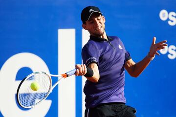 El tenista español Rafael Nadal, perdió en las semifinales del ATP 500 de Barcelona ante el austriaco Dominic Thiem, con parciales de 6-4 y 6-4. 