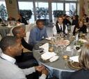 El Madrid mezcló el fútbol y el basket en la comida de Navidad
