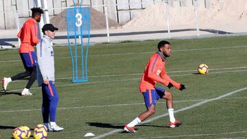 Lemar con el Cholo en una sesi&oacute;n del Atl&eacute;tico de Madrid.