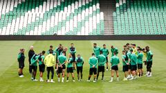 El Betis, en una charla.