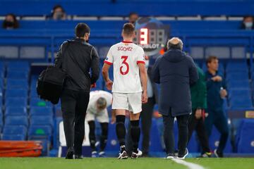 Sergi Gomez se retiró lesionado.