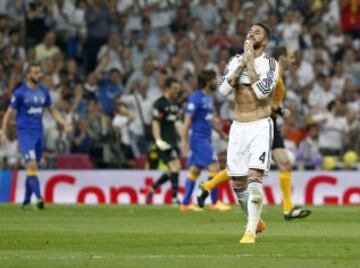 Sergio Ramos lamentándose durante el partido vuelta de la semifinal contra la Juventus en el Bernabéu.