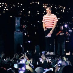 Riñas, narcos y un atropello fatal: así fue la primera visita de Bad Bunny a Chile