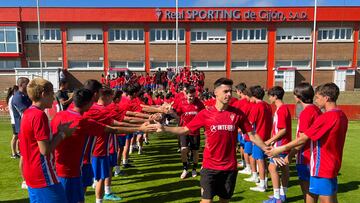 EQUIPO TECNICO09/07/22 ENTRENAMIENTO SPORTING DE GIJON 
PASILLO GRUPO