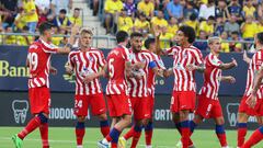 Los futbolistas del Atlético celebran el 0-1 de Morata al Cádiz.