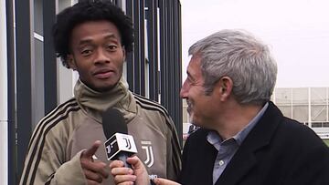 Cuadrado en una entrevistabromea
