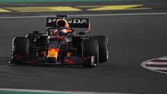 Verstappen con el Red Bull en Losail.