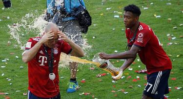 David Alaba: Real Madrid 'really interested', says player's father