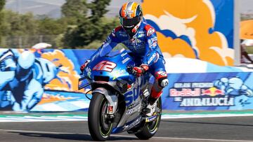 Rins con la Suzuki en Jerez.