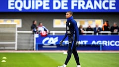 Diego Costa enthuses over Kylian Mbappé: "He's something else"