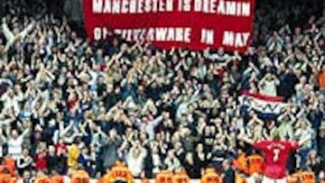 <b>UN SÍMBOLO.</B> Beckham se ha convertido en el alma del Manchester United y de sus supporters.