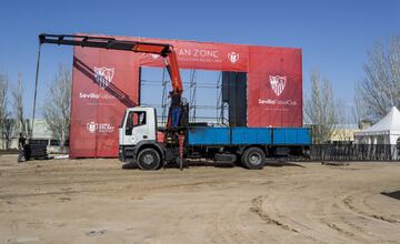 Ya están preparadas las Fan zones del Sevilla y Barça