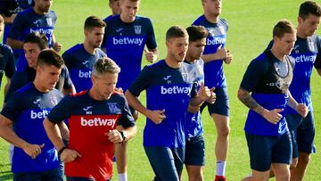 Pellegrino debutará sin Vesga, Rolan, Gabriel y Arnáiz