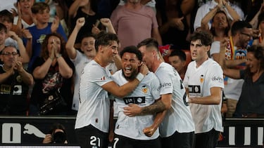 Jugadores del Valencia celebran un gol en el partido de LaLiga EA Sports contra el Getafe.