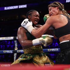 Claressa Shields sigue siendo la reina