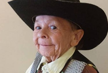 Muere Michu Meszaros, el hombre que interpretó a Alf