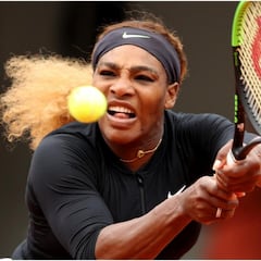 Serena Williams too strong for Nara in Paris stroll