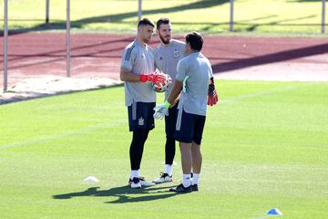 Unai Simón y David de Gea.