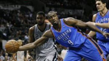 Serge Ibaka fue uno de los referentes de Oklahoma ante los Spurs.