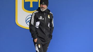 09/08/23
REAL OVIEDO
ENTRENAMIENTO
ALVARO CERVERA ENTRENADOR DEL REAL OVIEDO