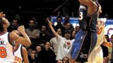 DECISIVO. Jordan firmó con este tiro otra obra de arte en Nueva York.