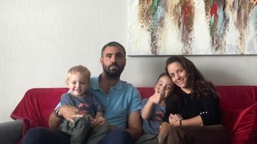 Baltanás, con la familia: Sara y los niños Miguel Ángel y Martín.