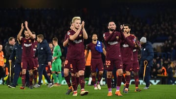 El Barcelona celebra el resultado ante el Chelsea en Stamford Bridge.