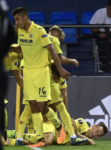 3-1. Denis Cheryshev celebró el tercer gol.