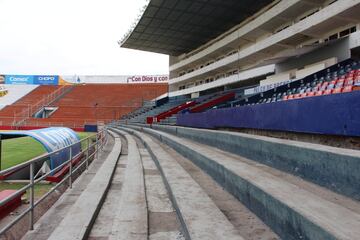 Un recorrido por el Sergio León Chávez, ¿un estadio de Primera?