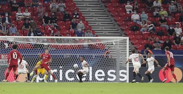 1-1. Robert Lewandowski asisitió a Leon Goretzka para que marcara el gol del empate.