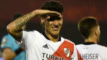 Golazo de Jorge Carrascal en triunfo de River ante Newell's