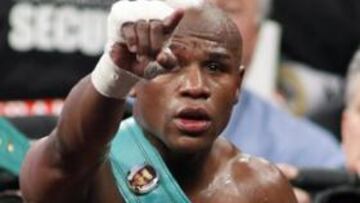 Mayweather se ofrece a pagar el funeral de Frazier