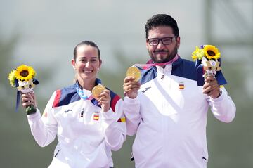 La de Baena y el de Madrid han completado en Tokio su triple corona con el triunfo en foso mixto. Fátima ganó en el Mundial de Lonato en 2015 en foso individual y ha ganado dos oros en Europeos. Uno en foso individual (Belgrado, 2011) y otro en foso mixto (Lonato 2019). ALberto Fernández, por su parte, ha sido tres veces campeón del mundo (Múnich, Lima, Changwon) y dos veces campeón de Europa (Kazán y Lonato).

